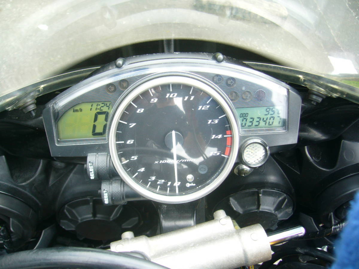 YZF-R1 車検令和4年2月まで　走行距離114000キロ超え YZF-R1 ヤマハ 車検令和4年2月まで 走行距離114000キロ超え YZF