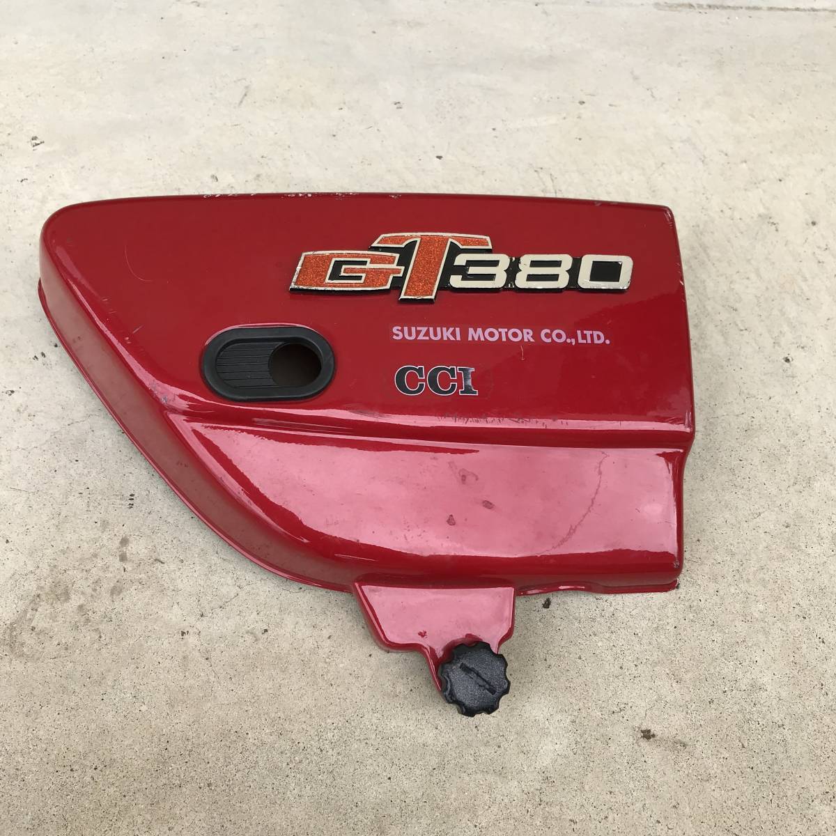 ◇◇美品 GT380 右側サイドカバー エンブレム 取付ネジ CBX/CBR/XJ/GS