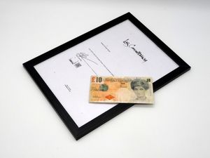 バンクシー ディズマランドのYahoo!オークション(旧ヤフオク!)の相場