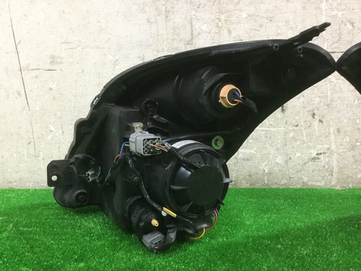 スズキ　スイフト　スポーツ　ZC31S　純正　右側ヘッドライト★ ◇ZC31S スイフトスポーツ 純正 右ヘッドライト 右ライト HID◇ スズキ