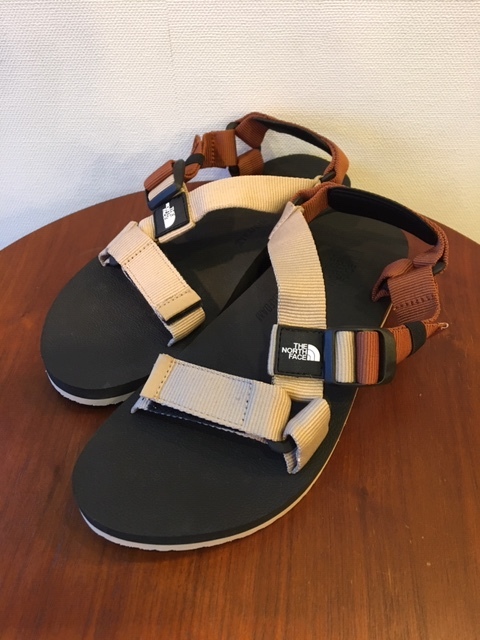 新作登場，得価 24.0cm ザ ノースフェイス THE NORTH FACE ウルトラ ストレイタム NF52051 キャンプ デイリー 最適(24.0cm)｜売買されたオークション情報、yahooの商品情報をアーカイブ公開 - オークファン 24.0cm