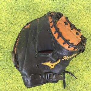 ミズノプロ 硬式のYahoo!オークション(旧ヤフオク!)の相場・価格を見る