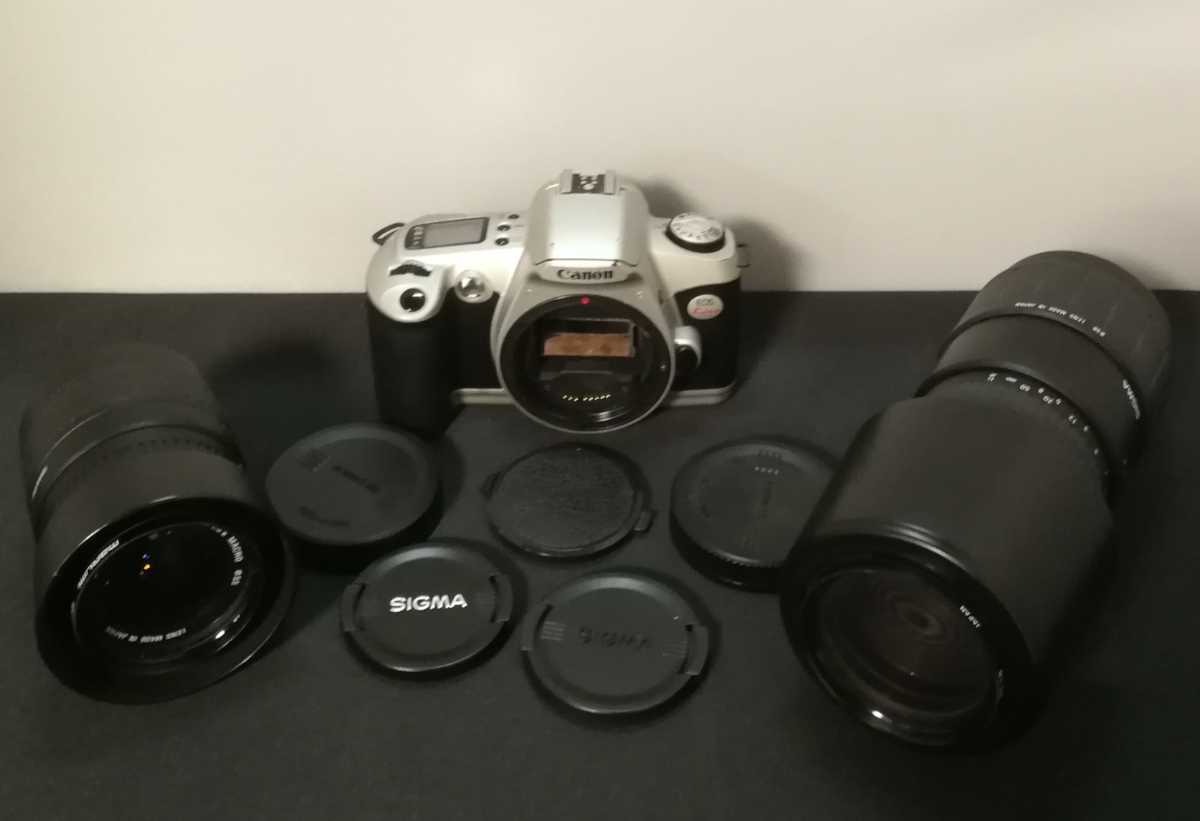 Canon EOS Kiss 35mmフィルムカメラ (現状品)/SIGMS レンズ2本/ZOOM 28