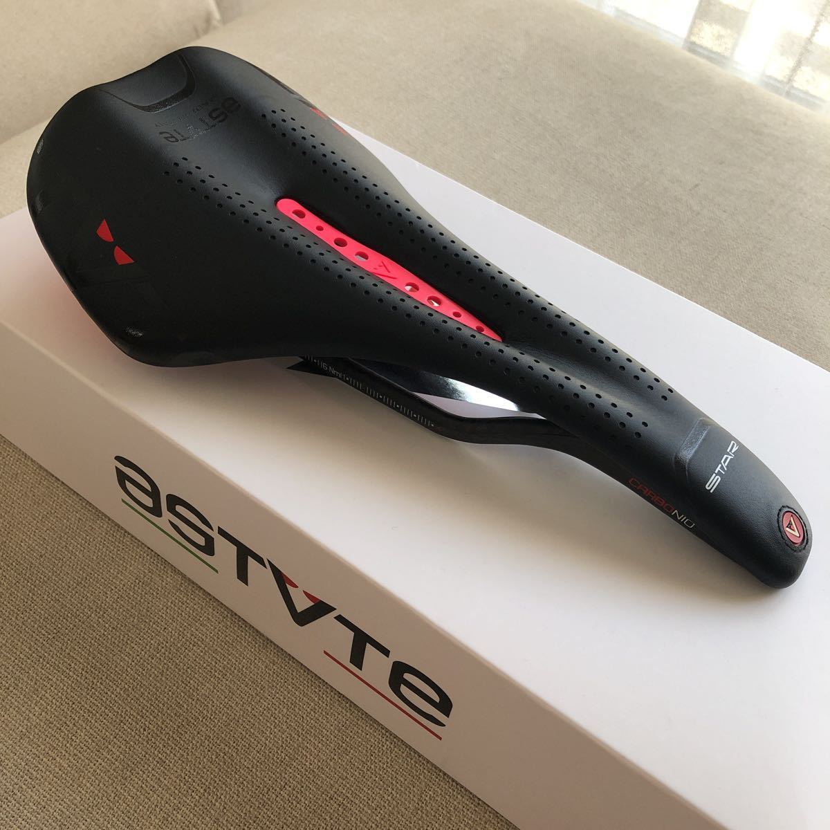 人気セール，セール ASTUTE STARLITE VT アスチュート スターライト 黒/ピンク(サドル)｜売買されたオークション情報、yahooの商品情報をアーカイブ公開 - オークファン その他