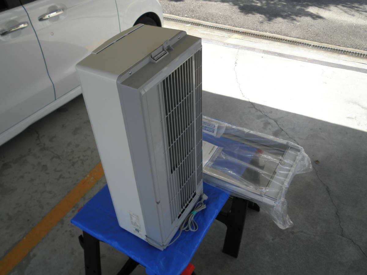 2019年製美品 コロナ 窓用エアコンCW-F1619（4～7畳用） コロナ