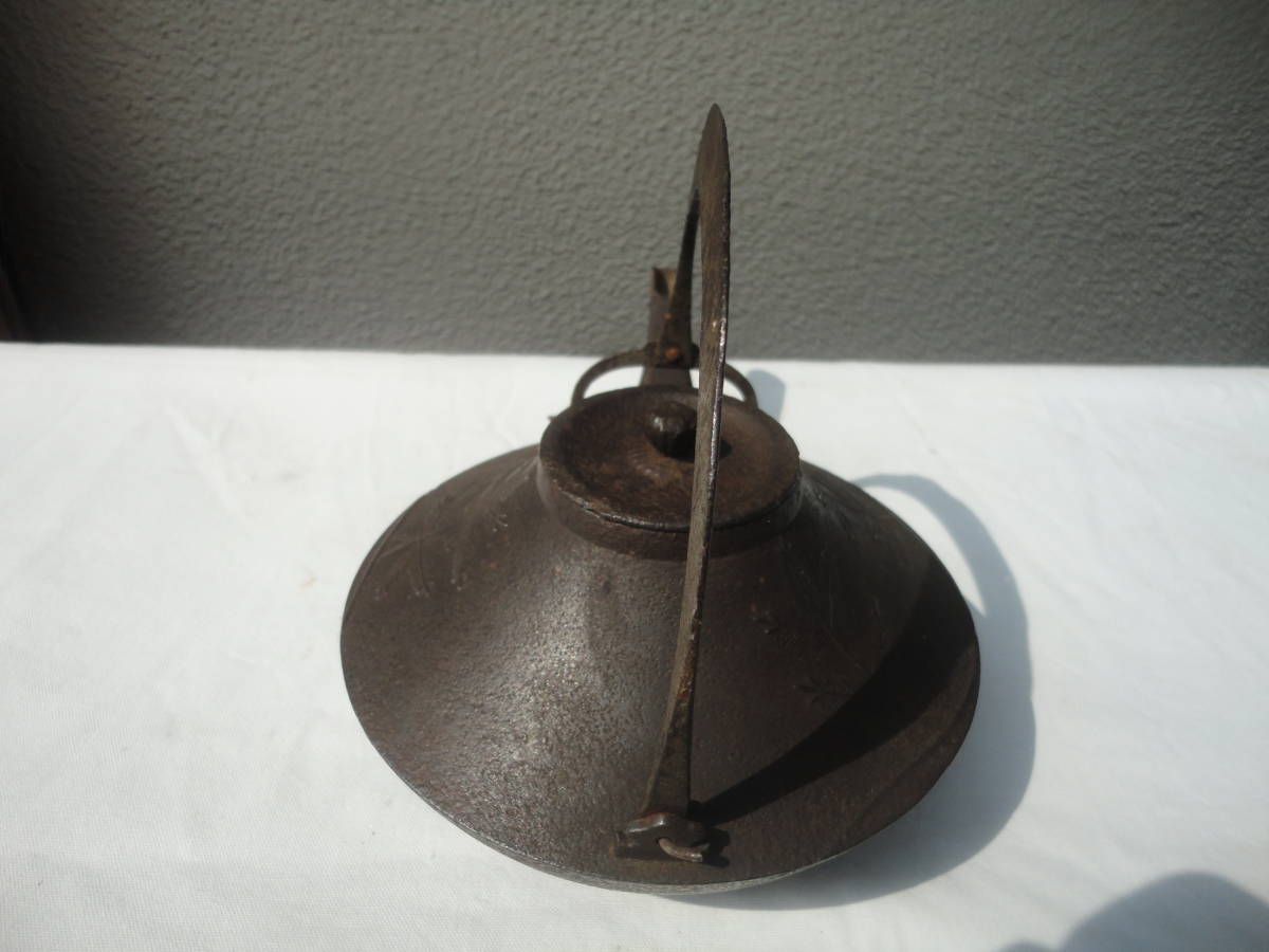 2423 南部鉄器 秀山作 鉄瓶 瓢箪 馬文 2423 南部鉄器 秀山作 鉄瓶 瓢箪