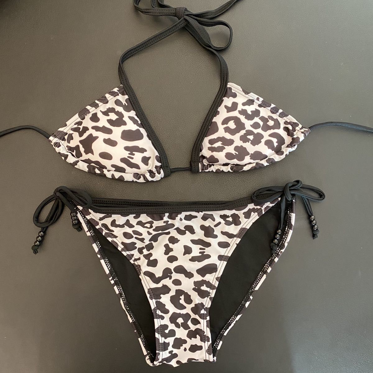 ヒョウ柄 ビキニ 上下セット 三角ビキニ 売買されたオークション情報 Yahooの商品情報をアーカイブ公開 オークファン Aucfan Com