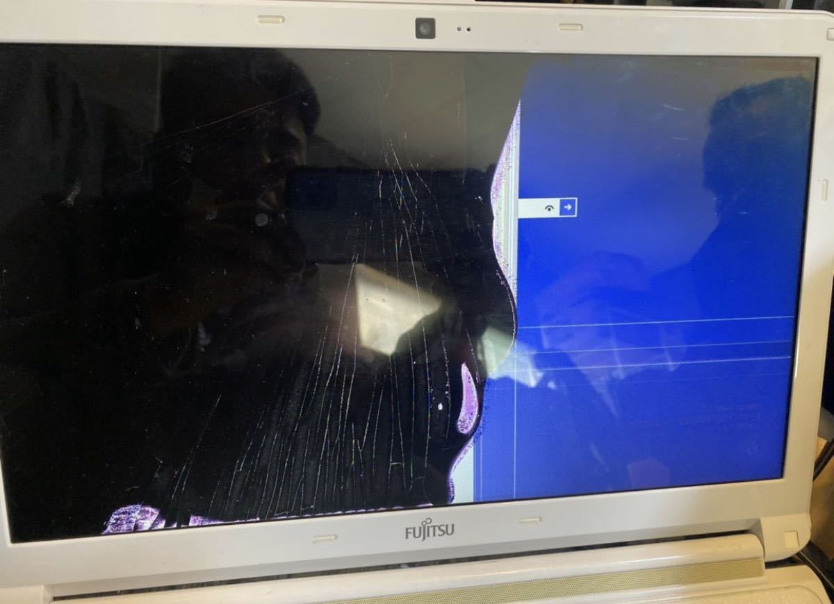 FUJITSU FMV-LIFEBOOK AH53/J (FMVA53JWP)i7
