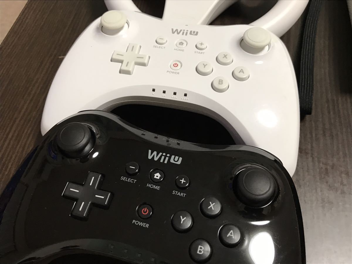 定番人気，高品質】 任天堂 WiiU 4人で遊べるセット おまけソフト12本付き