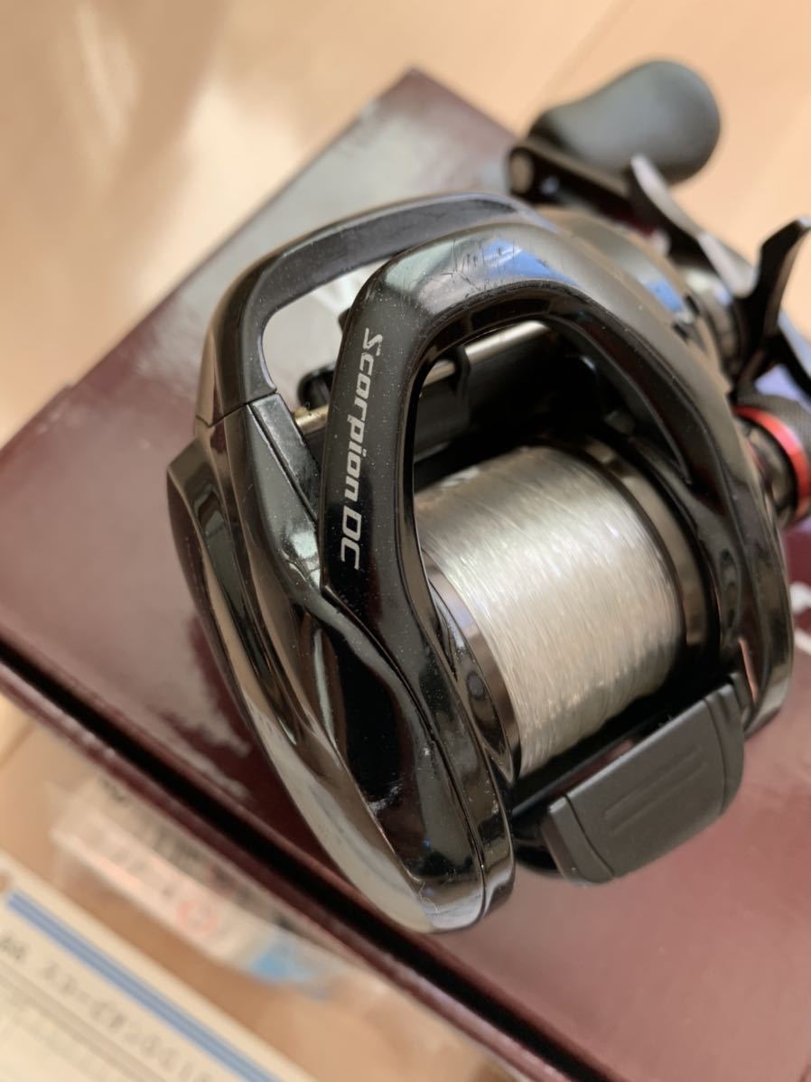 シマノ 17スコーピオン DC 100 HG 右巻き 美品 17スコーピオンDC100 HG 右巻き