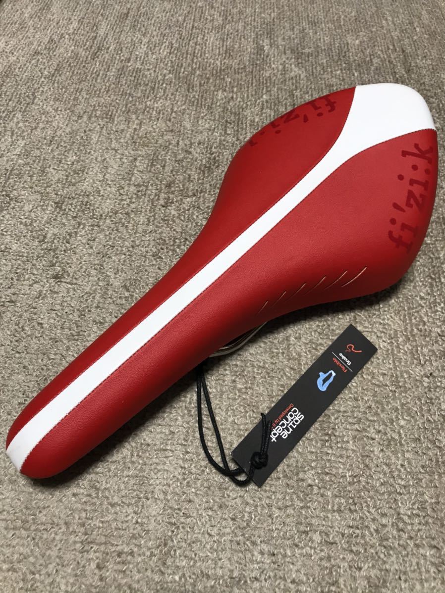 人気，得価 フィジーク Fizik アリオネCX サドル Arione CX kiumレール(フィジーク)｜売買されたオークション情報、yahooの商品情報をアーカイブ公開 - オークファン フィジーク