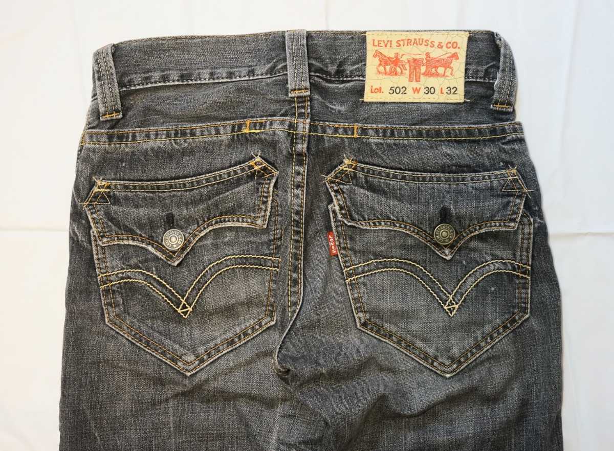 即決☆502 W30 80cm USED加工 リーバイス 黒 ブラック デニムパンツ 
