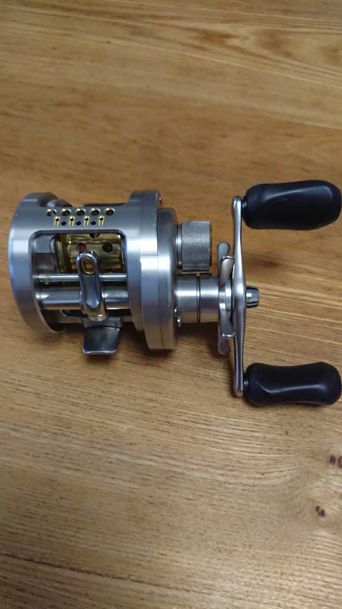 【本物保証，お得】 シマノ カルカッタコンクエスト101DC 1円スタート(シマノ)｜売買されたオークション情報、yahooの商品情報をアーカイブ公開 - オークファン シマノ