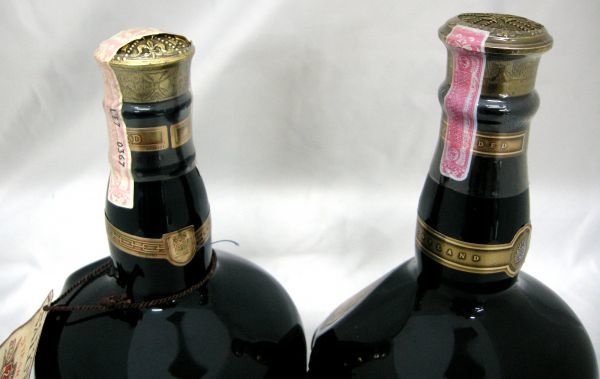 大人気，正規品 1000円スタート 酒2本セット ROYAL SALUTE 21年 青陶器×2 ロイヤルサルート 700ml 40% 1330g/1325g 未開栓 N846