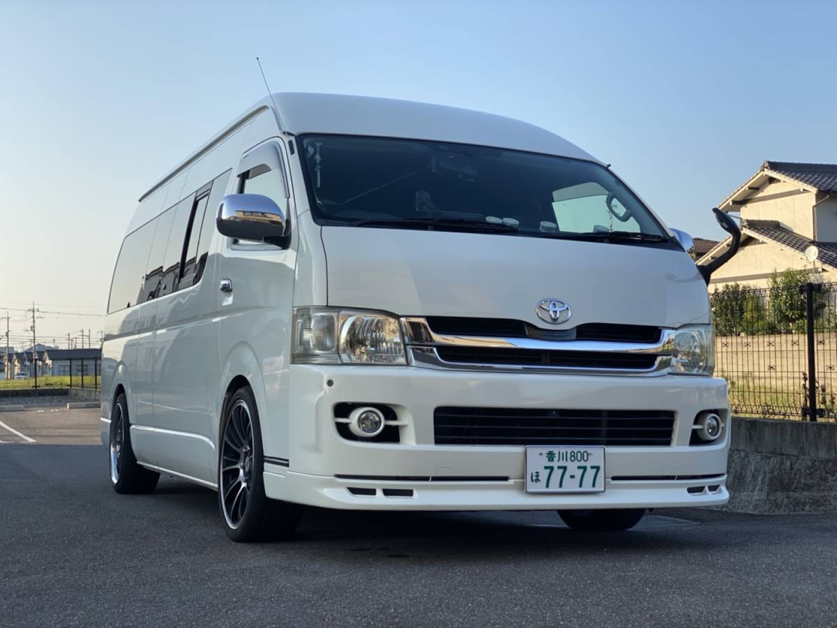 トヨタ ハイエース グランドキャビン ハイエースワゴンベースの新型8 