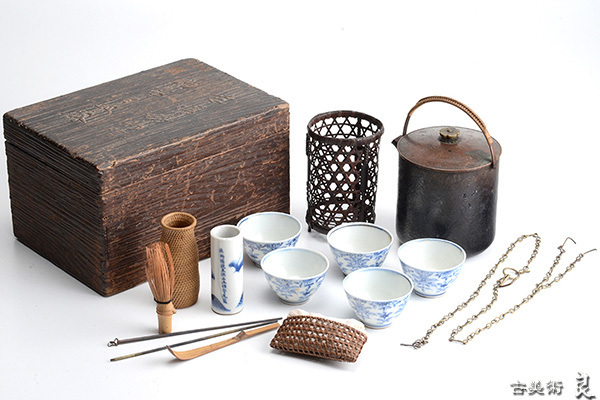 正規品，新品 m158 良 時代 煎茶器茶箱煎茶碗薬罐茶杓茶筅筒茶巾筒 検 茶道具煎茶道具江戸時代明治時代中国古玩台湾煎茶民藝美術品(漆芸)｜売買されたオークション情報、yahooの商品情報をアーカイブ公開 その他