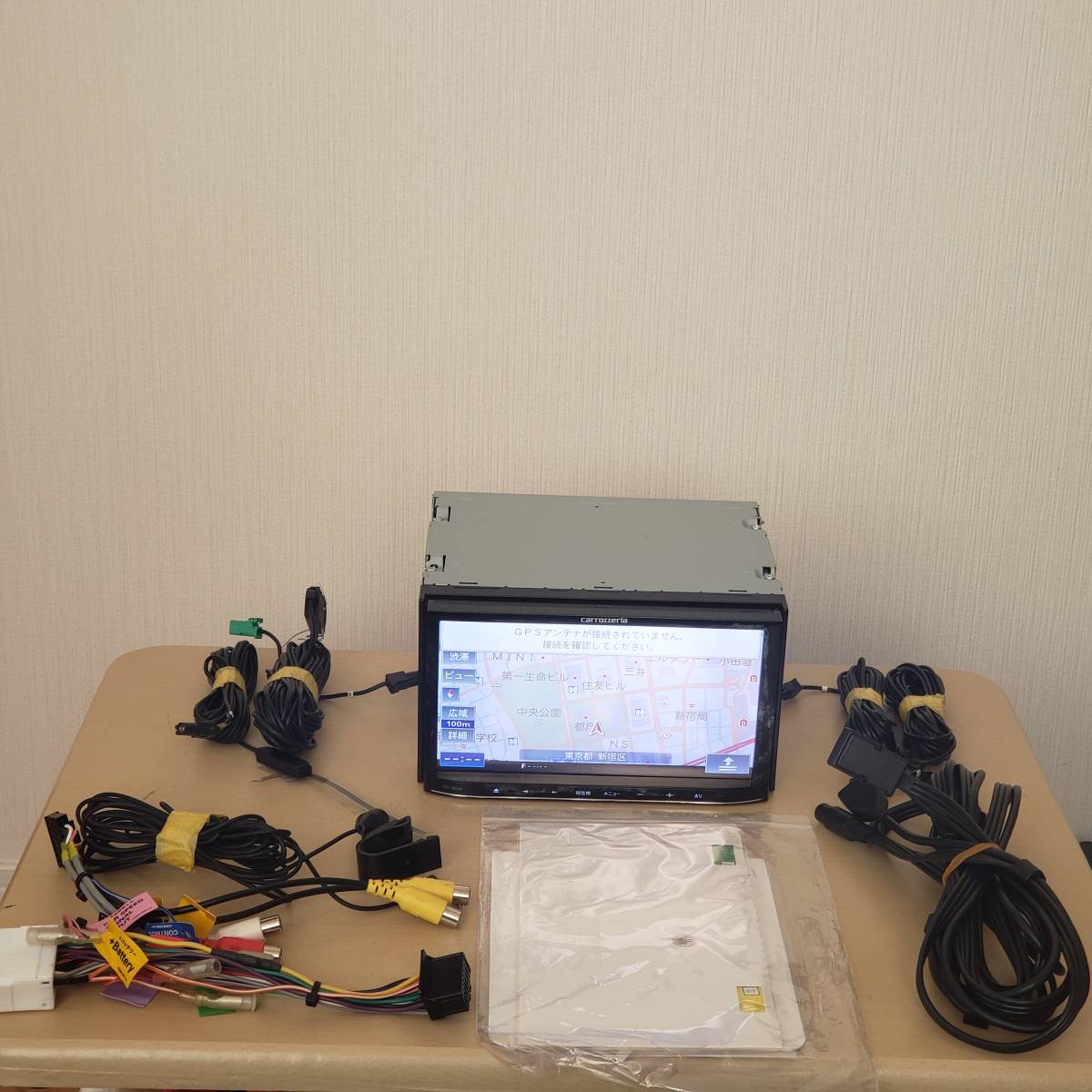 2020年05月版最新地図 楽ナビ最上位 AVIC-MRZ09 地デジ Bluetooth