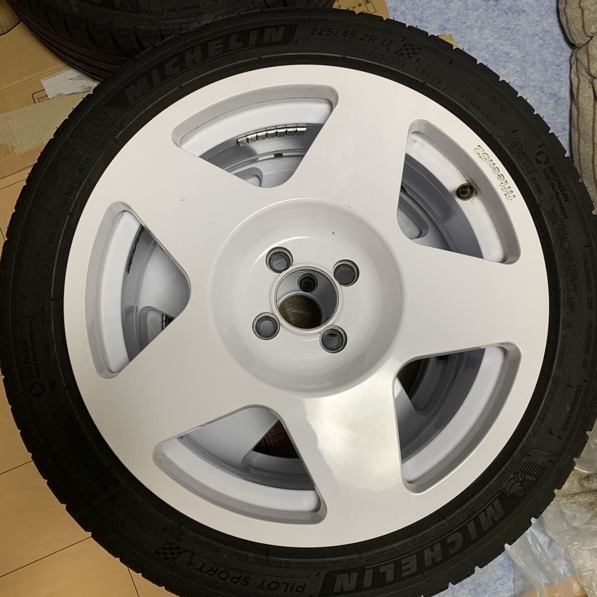 fifteen52 tarmac 17 × 7.5J +42 ミシュラン パイロットスポーツ4 4本セット_4