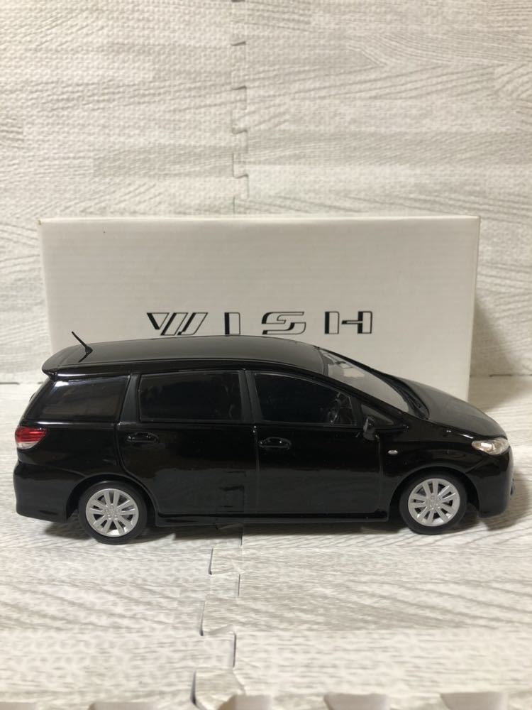トヨタ カラーサンプル 1⁄24 WISH ウィッシュ 初代ウィッシュ 非売品