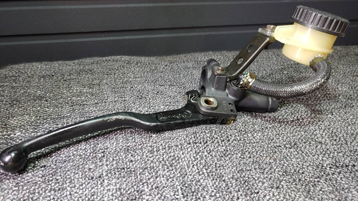 ☆送料無料♪ ブレンボ brembo ブレーキマスターシリンダー 中古