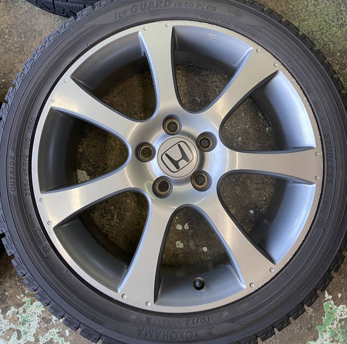 オデッセイ 純正ホイール 225⁄45R18 スタッドレスタイヤ ホイール