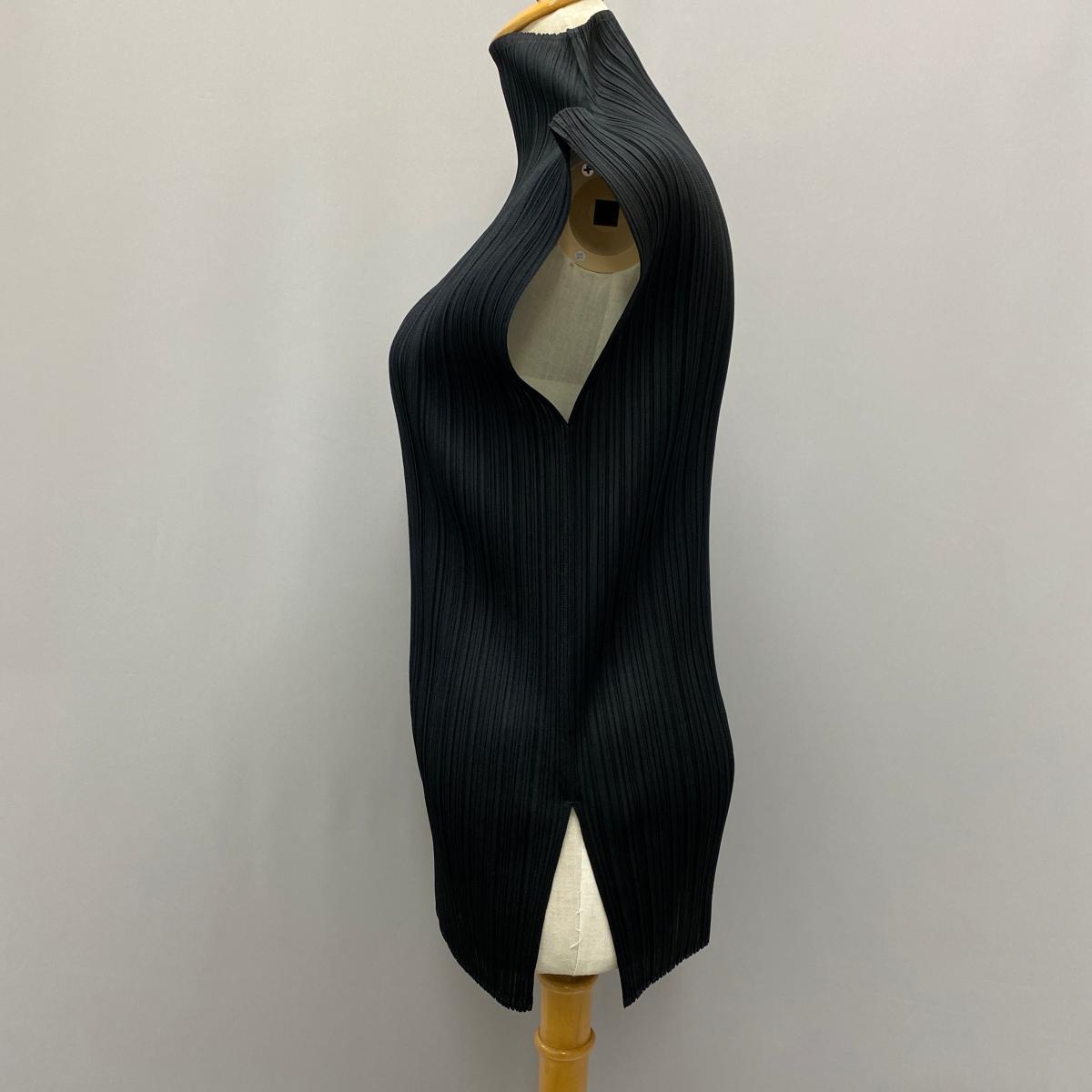 MIYAKE ノースリーブ イッセイミヤケハートISSEY パイルハイネック