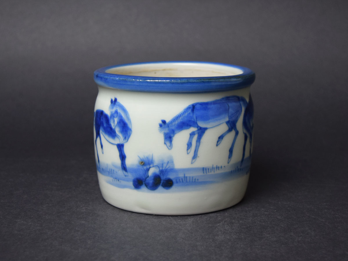 限定SALE，大人気 すみれ 古伊万里染付馬絵火入 江戸 蔵出品(染付)｜売買されたオークション情報、yahooの商品情報をアーカイブ公開 - オークファン 伊万里、有田