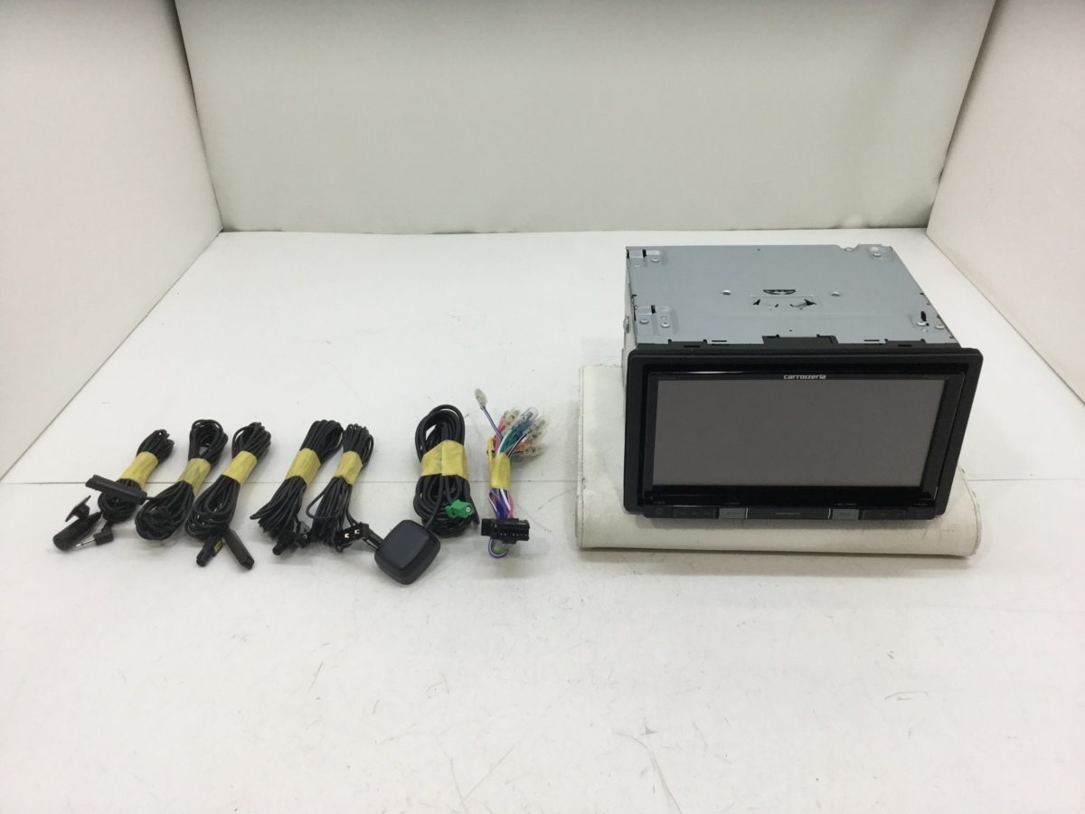 カロッェリア メモリーナビ AVIC-RZ802-D 7V型 地上デジタルTV/DVD-V