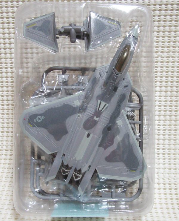 F-22ラプター シークレット アメリカ空軍 第49戦闘航空団司令機 1/144