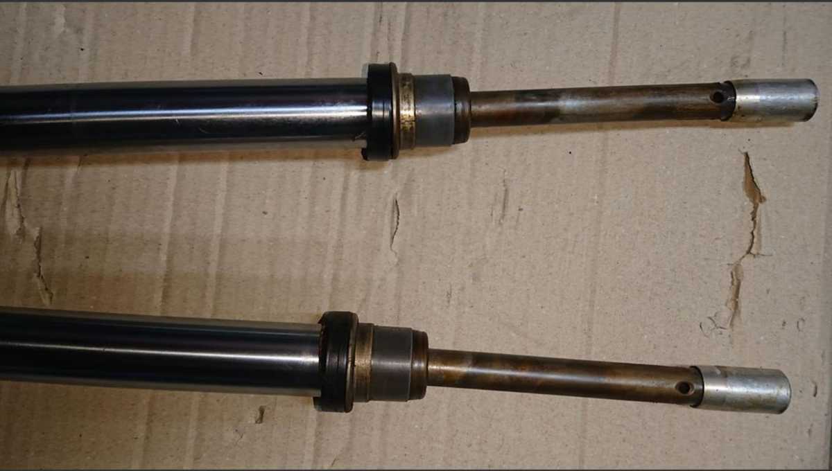 希少 Z400GP フロントフォーク KZ400M z550gp ベース等に 希少 Z400GP フロントフォーク KZ400M z550gp ベース等に