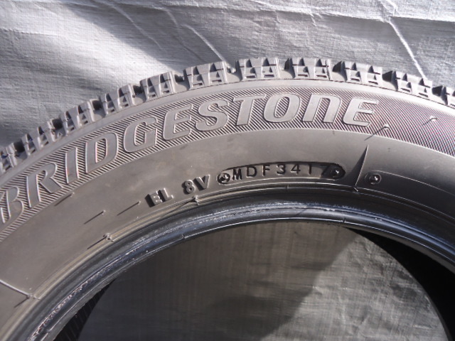 残ミゾ約8分山　中古品　ブリヂストン　VRX　155/65R14　2017年製造品　タント・スペーシア・N-BOXに最適です。_2