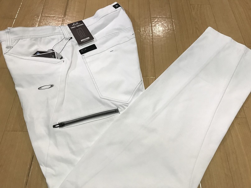 OAKLEY (オークリー) Skull 3D Tapered 18.0 3Dテーパードパンツ