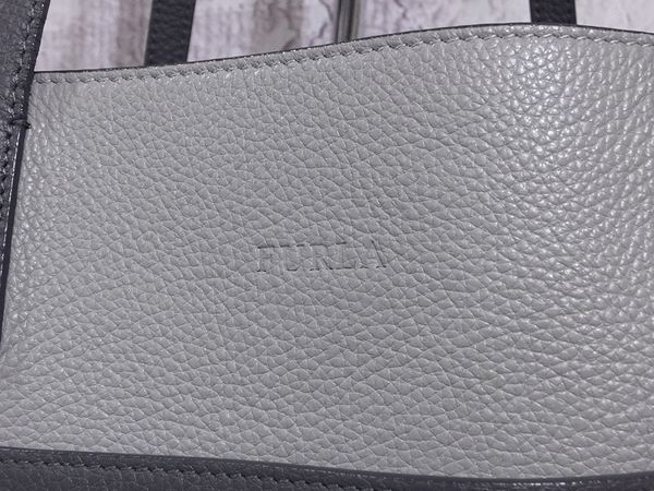 美品/A】◇フルラ FURLA◇トートバッグ 肩掛け可 A4収納可