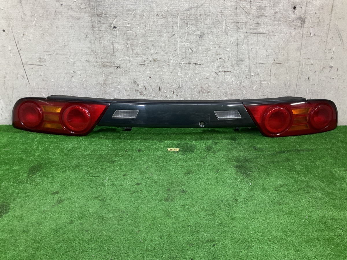 180SX RPS13 S13 後期 純正 テールライト 左右 ガーニッシュ付 【公式