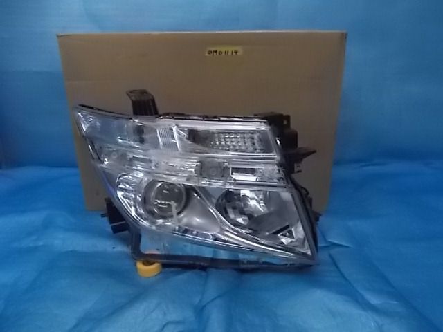 前期 エルグランド E52 HID AFS ヘッドライト 左右 付 ヘッドランプ