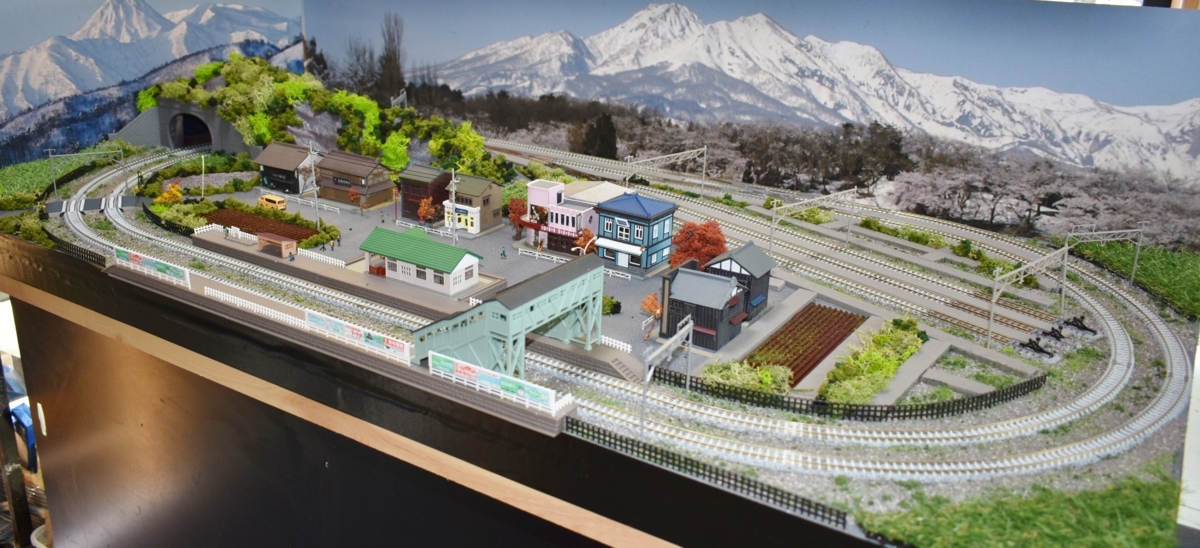 SAZAN】鉄道ジオラマレイアウト複線※120x60cm『昭和の街/Wクロス&3