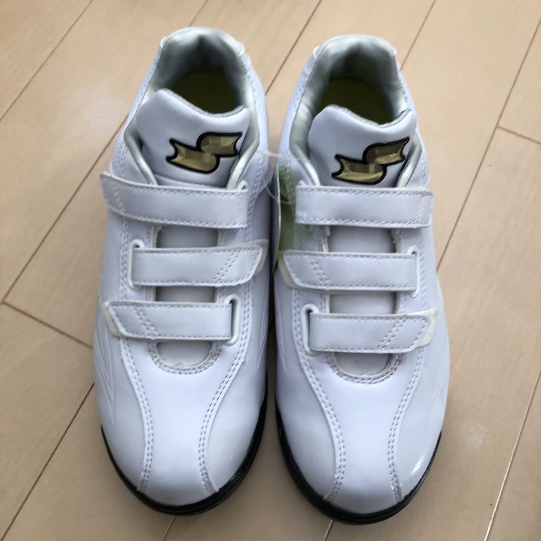 新作登場，大得価 最終価格 SSK野球用トレーニングシューズ24.5センチ(トレーニングシューズ)｜売買されたオークション情報、yahooの商品情報をアーカイブ公開 - オークファン 子ども用