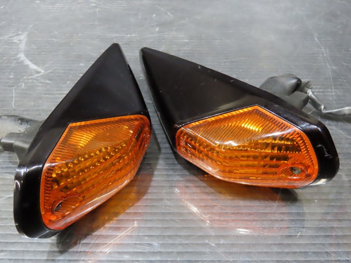 ヤマハFZR250 2KR ウインカー パーツ左右