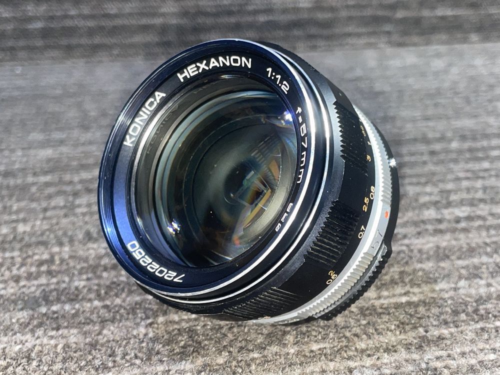 Konica Autoreflex T3 with 57mm f⁄1.4 Hexanon