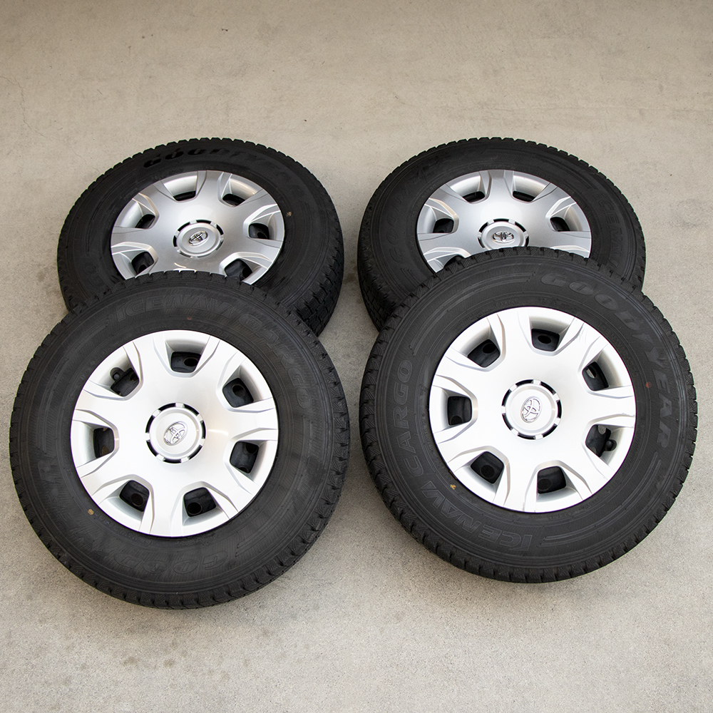 100%新品，HOT 200系 4型 ハイエース スタッドレスタイヤ Good year ICE NAVI CARGO 純正ホイール付き 4本セット 195/80R15 107/105L 15インチ(15インチ)｜売買されたオークション情報、yahooの商品情報をアーカイブ公開 - その他
