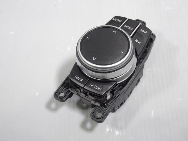 その他 Switch お買い得，定番人気 BMW 6シリーズ DBA-6A30 「コマンドスイッチ」 300