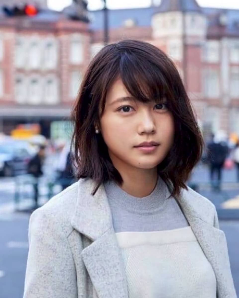 有 村 架 純 乳首