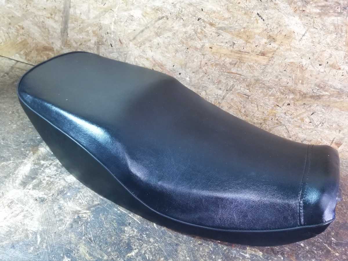 即配可 KAWASAKI ゼファー400 純正シート 取付ステー付き ZR400C B-77