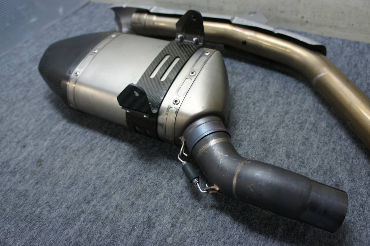 ZX-6R アクラポビッチ スリップオンマフラー チタン/カーボン