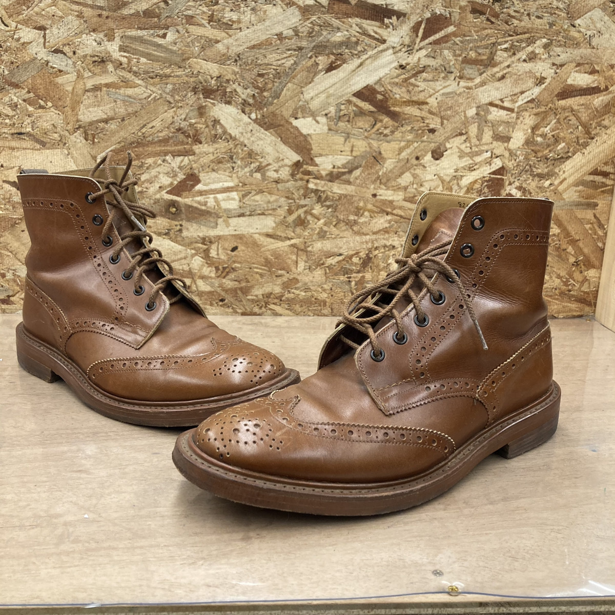 △TRICKER