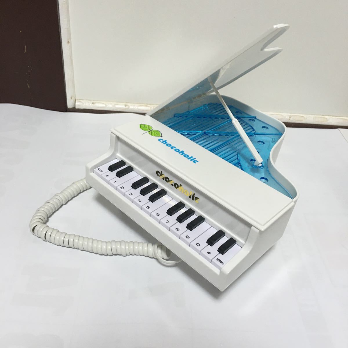 Yahoo!オークション - チョコホリック chocoholic ピアノ型電話機 電話