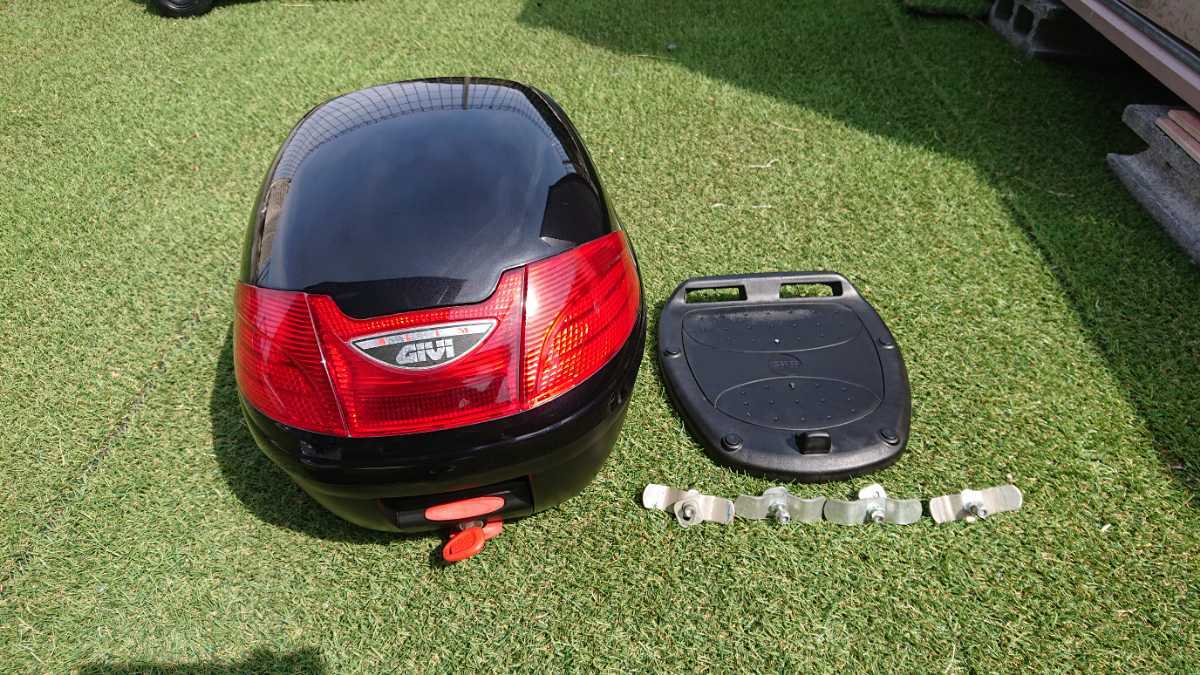  一円スタート GIVI SLIM モノロックケース トップケース ブラック塗装(トップケース)｜売買されたオークション情報、yahooの商品情報をアーカイブ公開 - オークファン トップケース