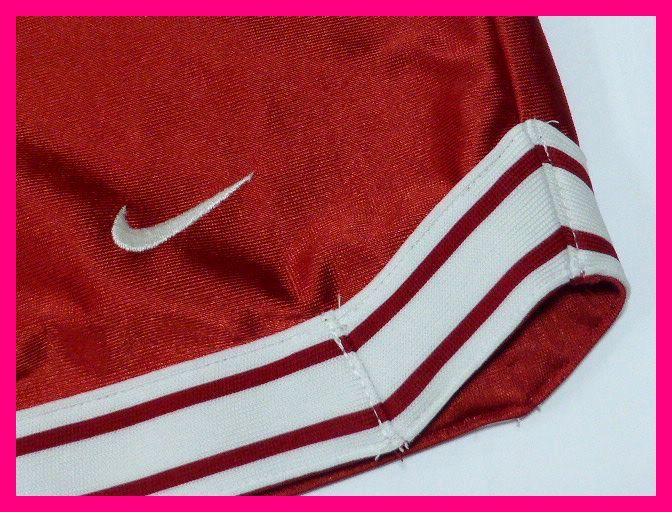 レディース Nikeバスパンl 光沢レッド 白 高機能素材 Dry Fit 快適 ナイキ女子 女性用モデル バスケットパンツ パンツ 売買されたオークション情報 Yahooの商品情報をアーカイブ公開 オークファン Aucfan Com