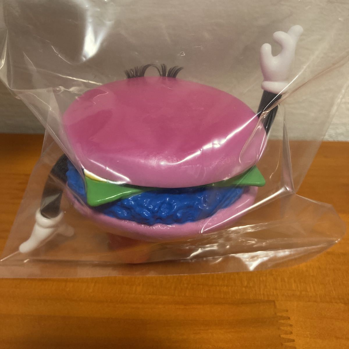 フレーバーズ TRICKY SISTERS MAGIC BURGER Ms.Tricky Burger ソフビ 