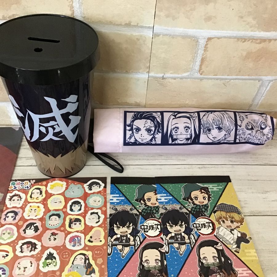 鬼滅の刃 缶バッジ まとめ売り ラバーストラップ グッズ グッズセット